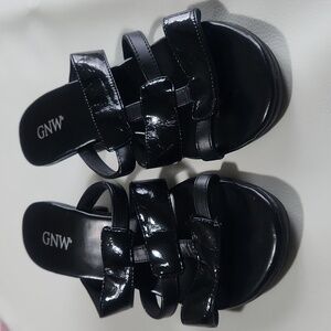 GNW Women's Glossy Black Sandals